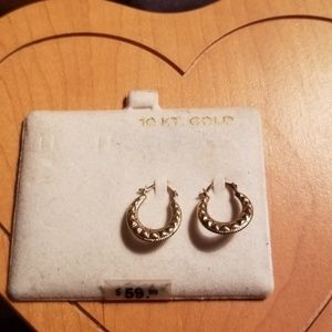 10k gold earrings